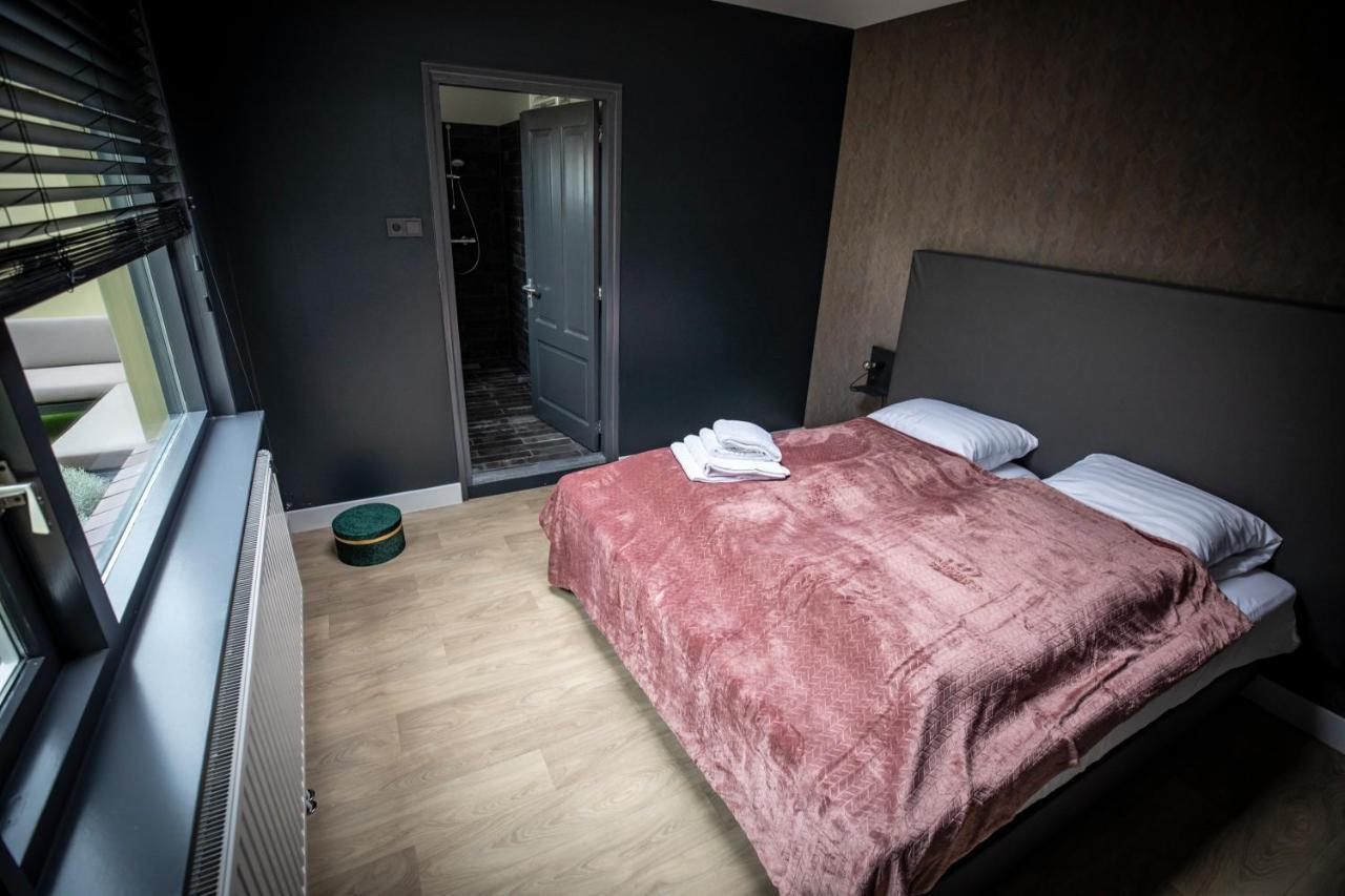 Op10 Logeren Villa Oldenzaal Exteriör bild